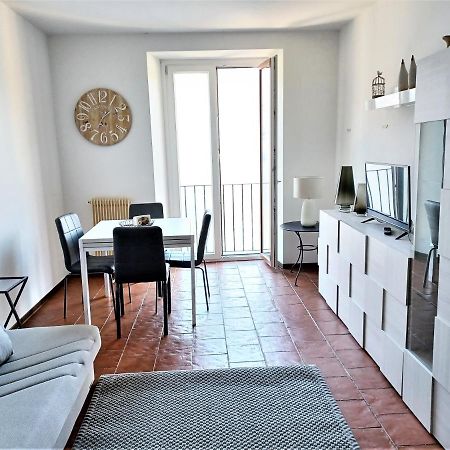 Casa Con Vista Lago A Nesso Luaran gambar