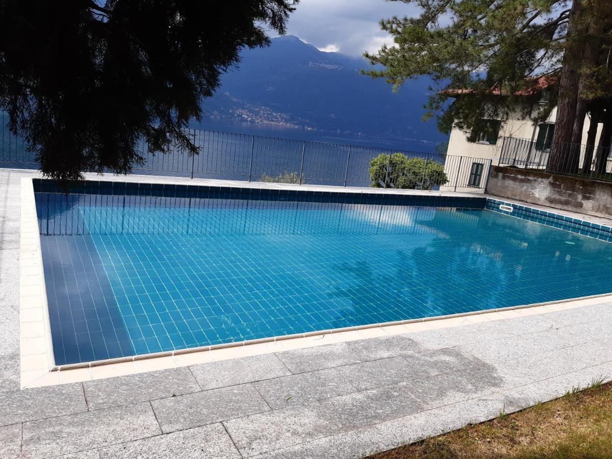 Casa Con Vista Lago A Nesso Luaran gambar