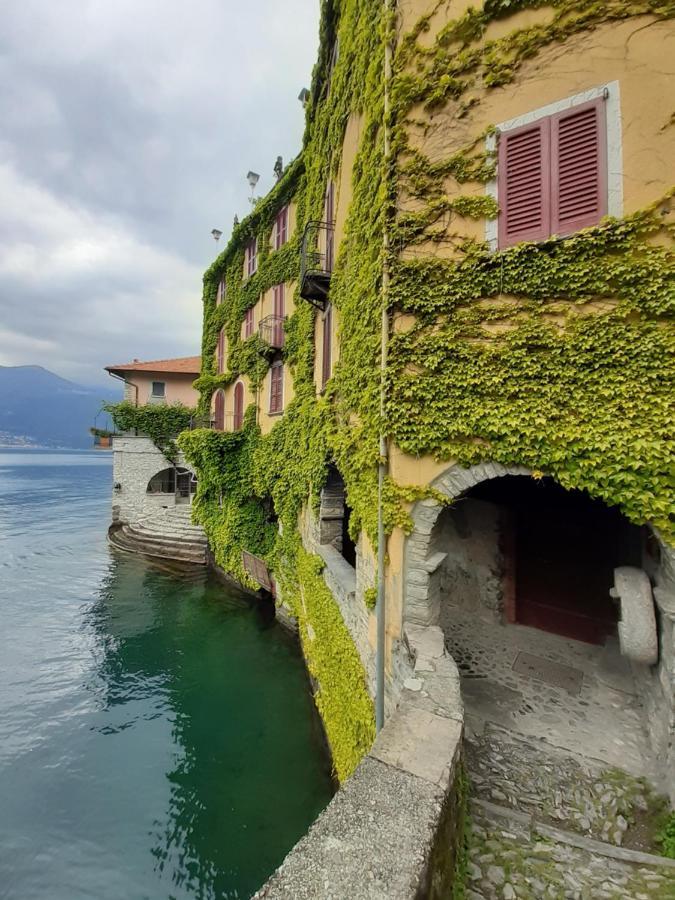 Casa Con Vista Lago A Nesso Luaran gambar
