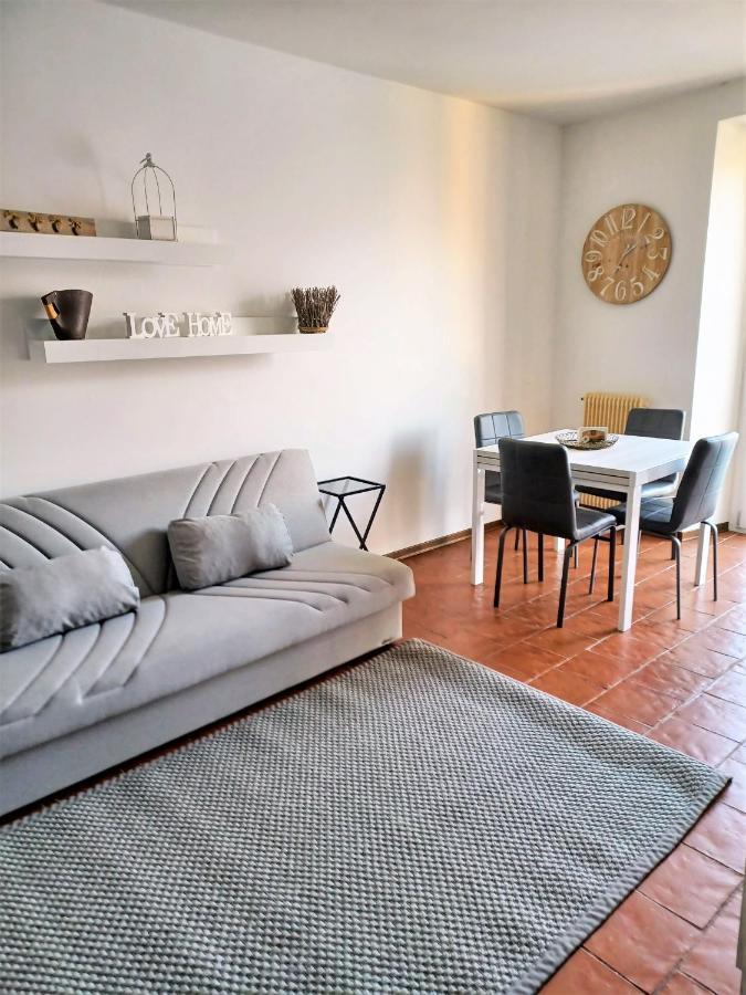 Casa Con Vista Lago A Nesso Luaran gambar